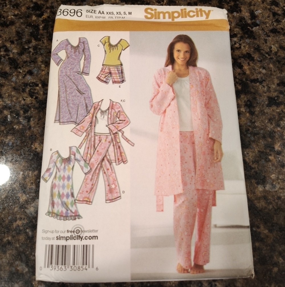Simplicity 3696 Women's Assorted Pajamas & Robe Sewing Pattern Sz XXS-M Uncut